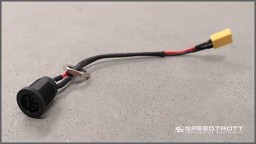 Port de charge - XT800
