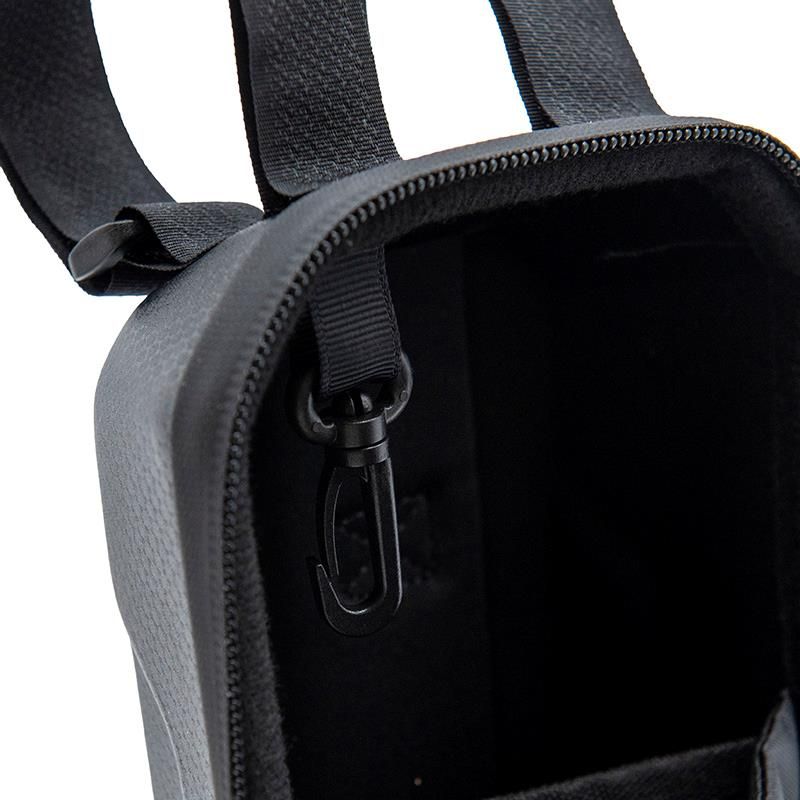 Sacoche premium blanche avec velcro - 2L Sacoche premium blanche avec velcro - 2L
