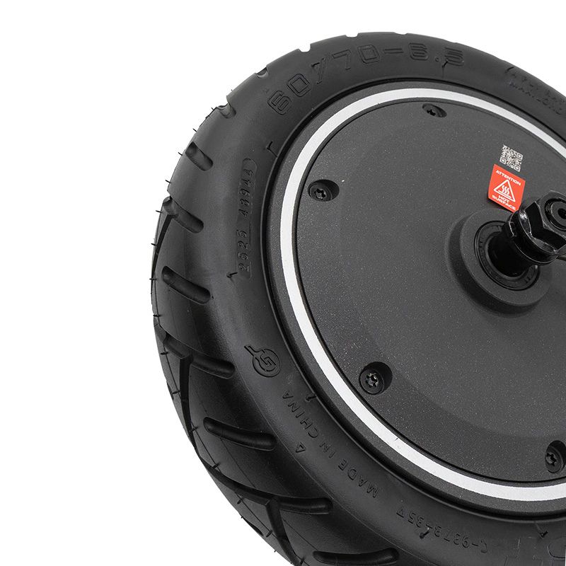 Moteur 48V 400W avec pneu tubeless CST 60/70-6,5 pour Xiaomi 5 Pro Moteur 48V 400W avec pneu tubeless CST 60/70-6,5 pour Xiaomi 5 Pro
