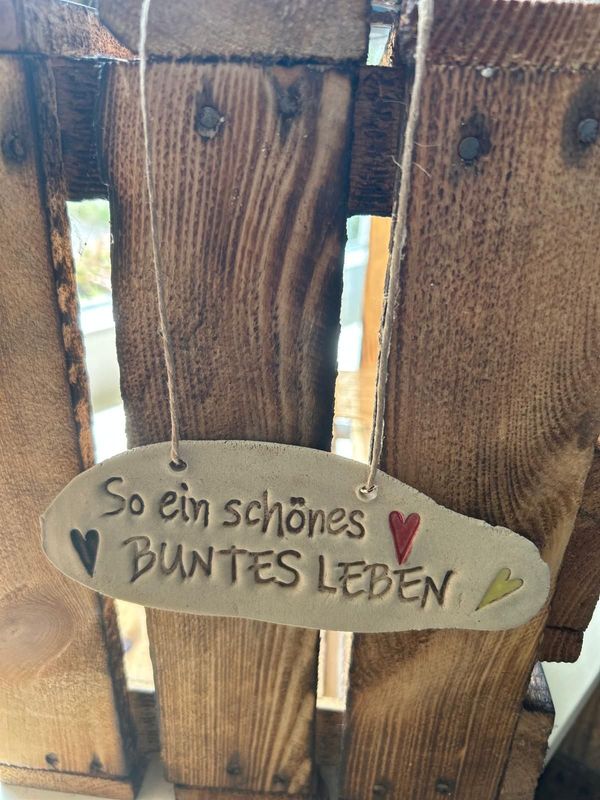 HAPPY KERAMIK Schild HAPPY KERAMIK Schild "So ein schönes buntes Leben"