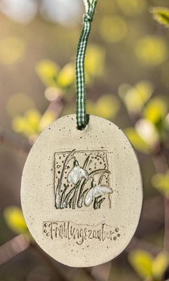 Keramikanhänger „Frühlingszauber“ mit Schneeglöckchen Keramikanhänger „Frühlingszauber“ mit Schneeglöckchen