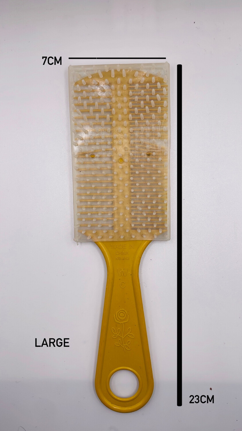 Mirror Brush &amp; Comb 3in1 
‎فرشاة مرآة ومشط ثلاثة في واحد, Brush: Large yellow