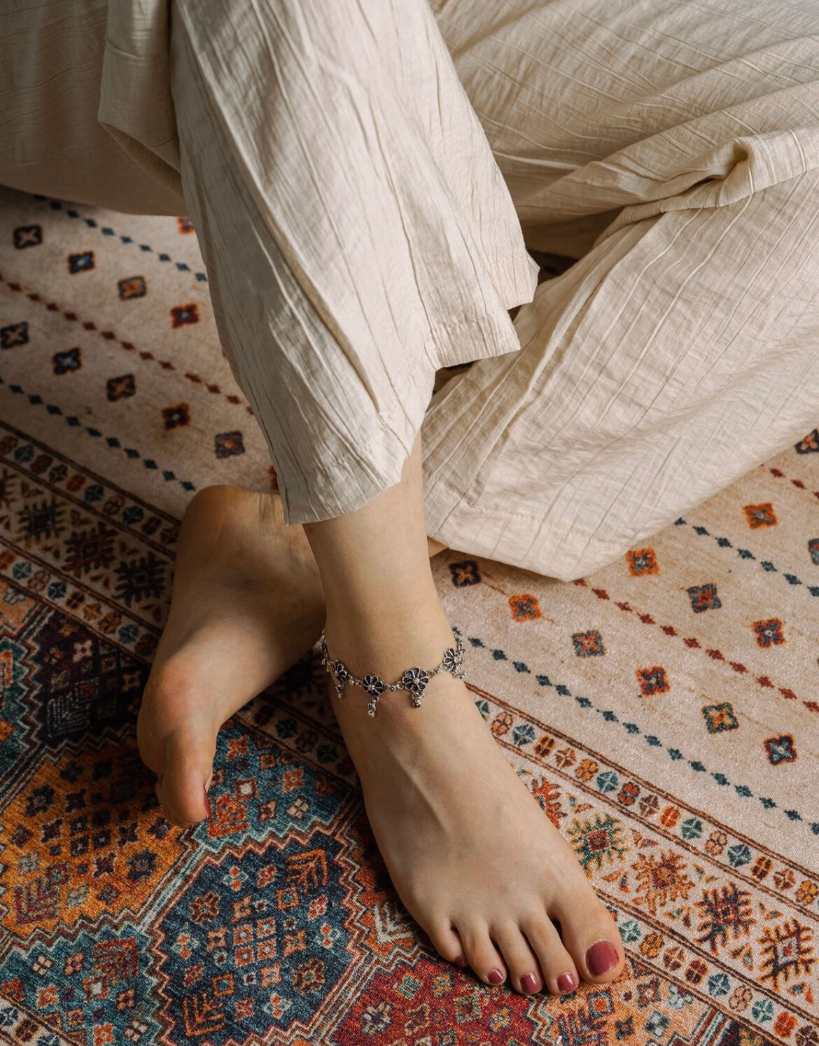 Flower Anklet with Bell خلخال 