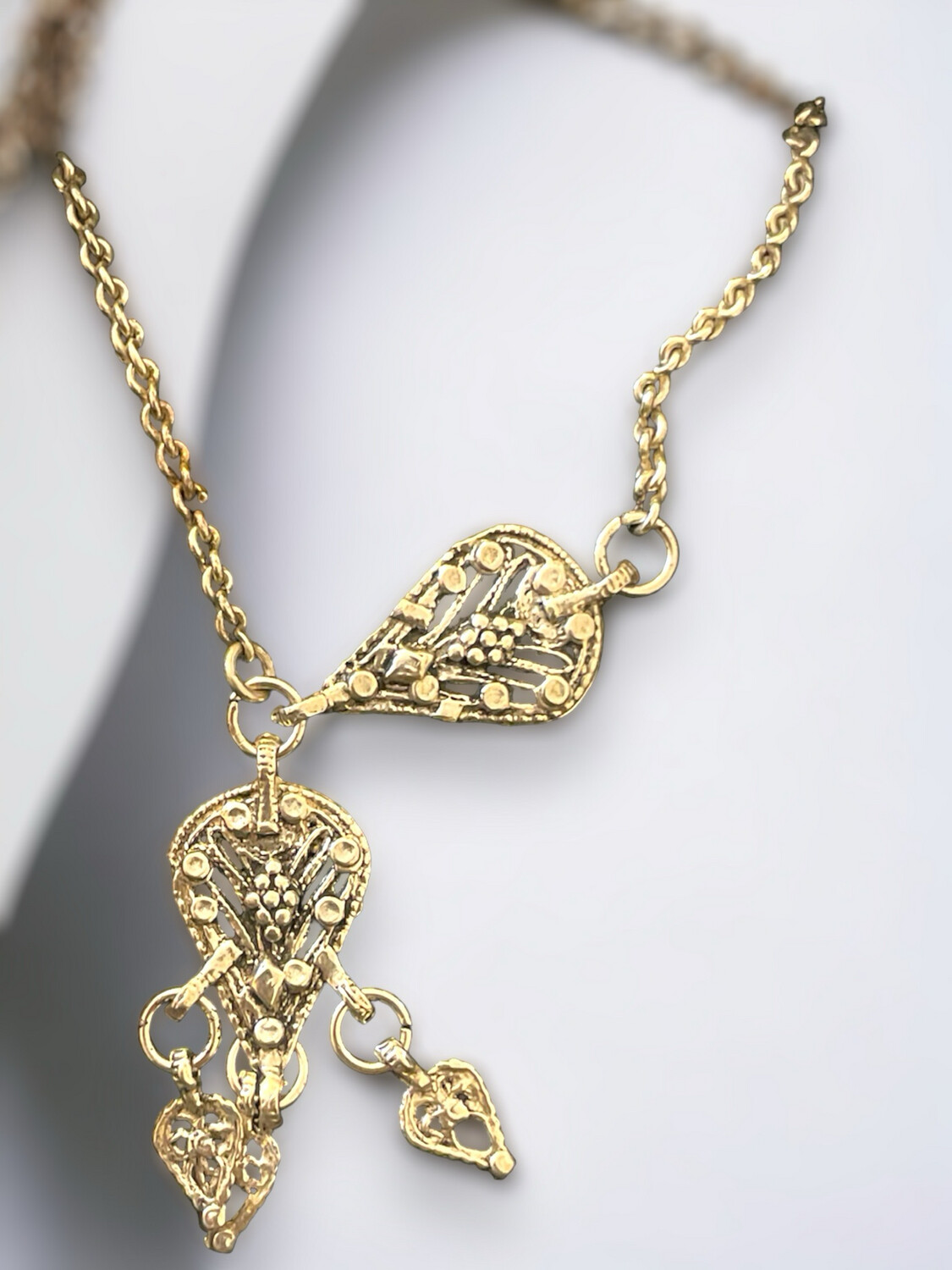 Silver Necklace with Two Leaves 