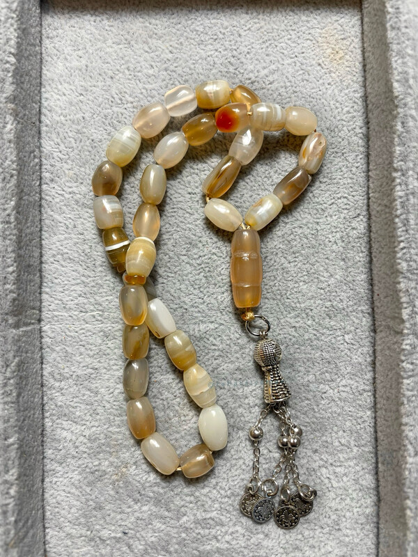 Luxury White — Brown Yemeni Agate Tasbih 33 Beads سبحة عقيق يماني لون ابيض  