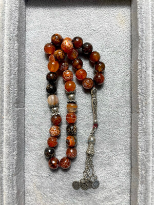 Brown Yemeni Agate Tasbih 33 Beads سبحة عقيق يماني لون بني Brown Yemeni Agate Tasbih 33 Beads سبحة عقيق يماني لون بني