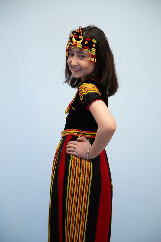 Little Queen Yemeni Costume Set - 6-7 years. - Style Gold .B