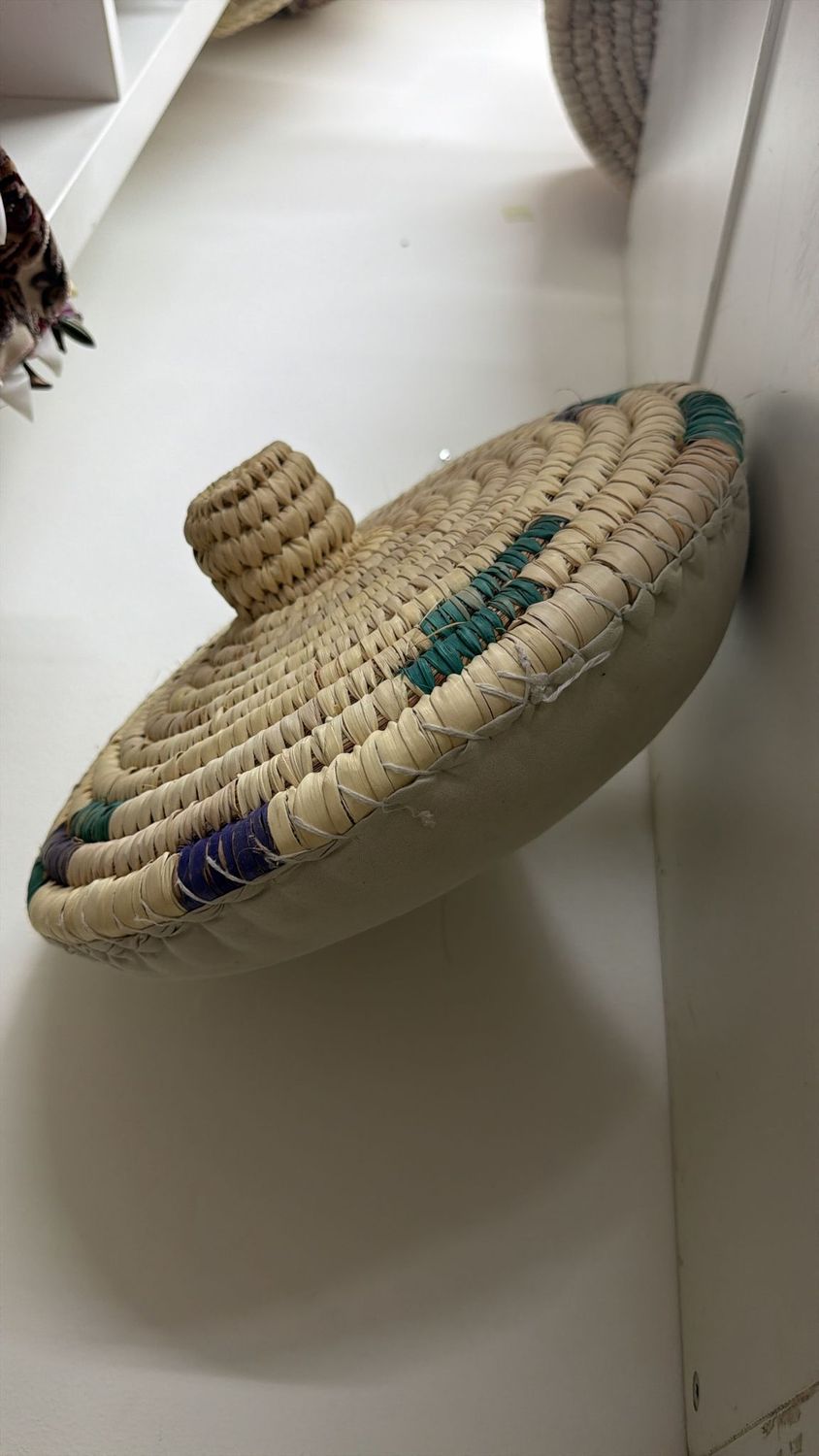 Basket Tray with Lid - سلة مع الغطاء