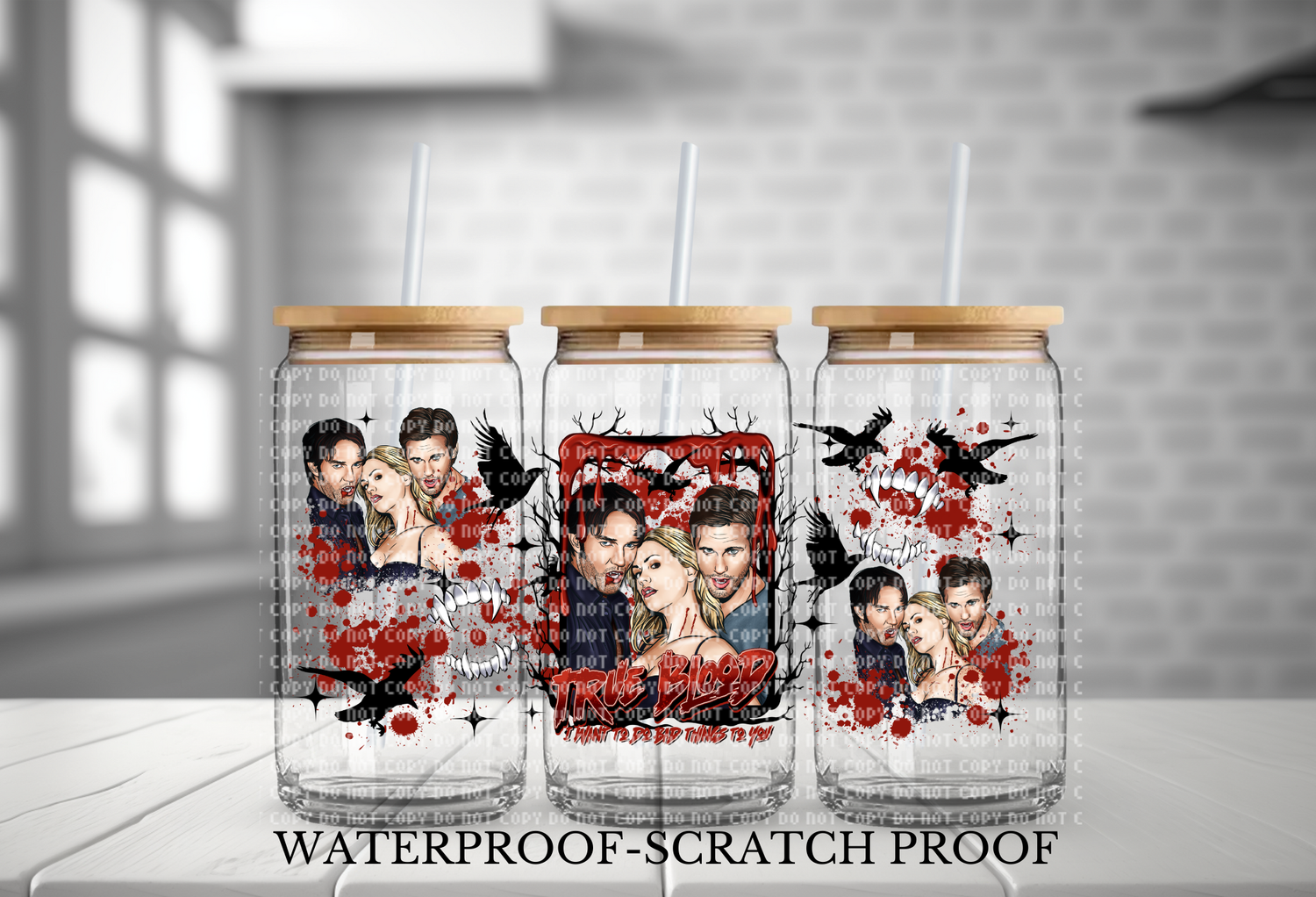 TRUE BLOOD  (Exclusive)