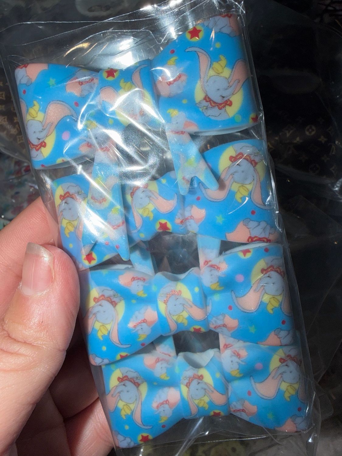 DUMBO 4 BOWS