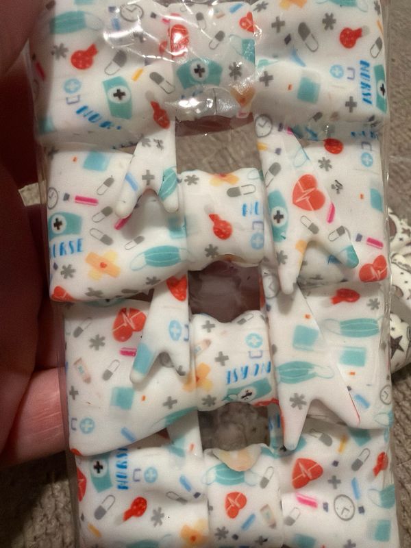 NURSE 4 BOWS