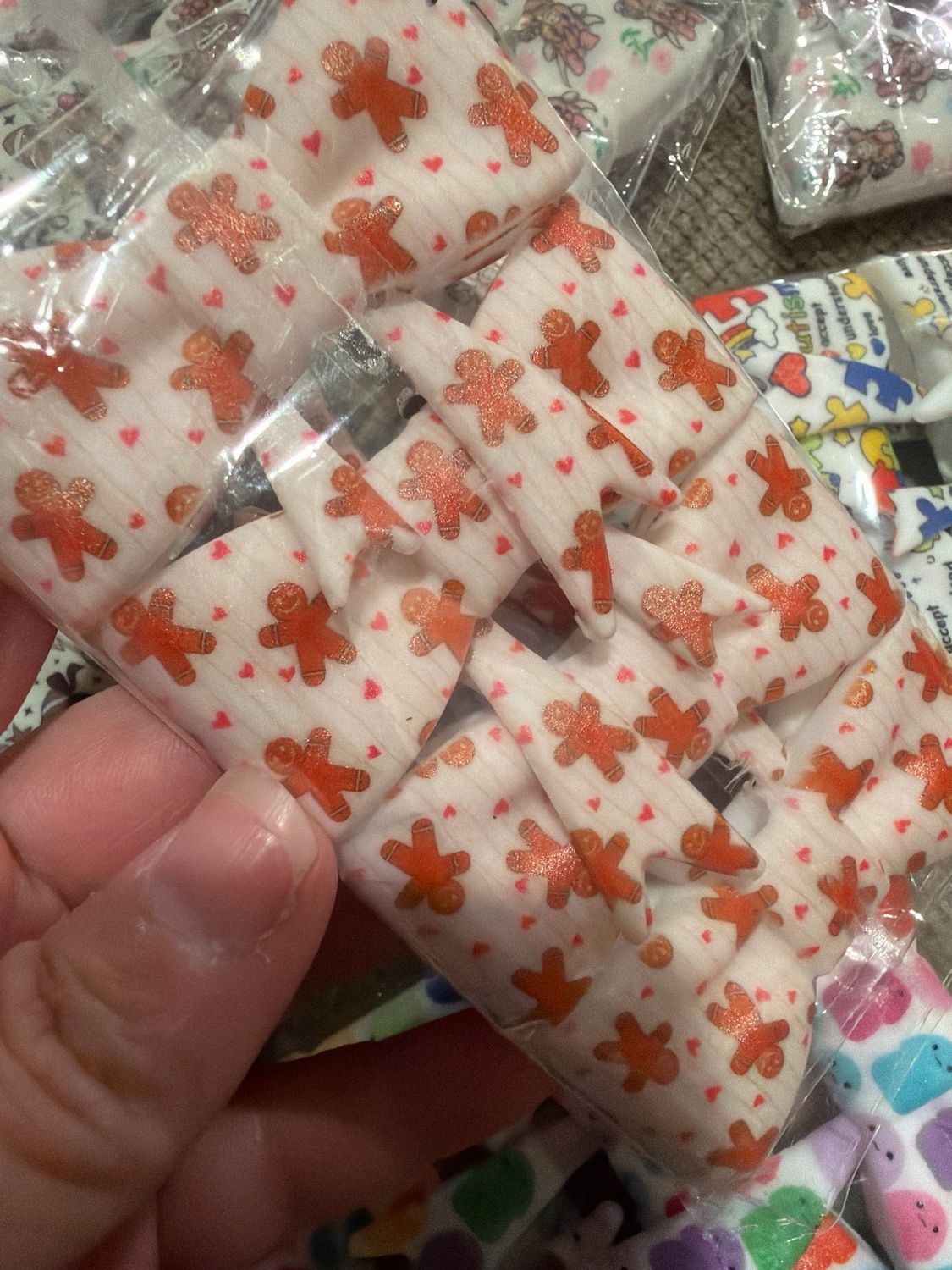 GINGERBREAD 4 BOWS