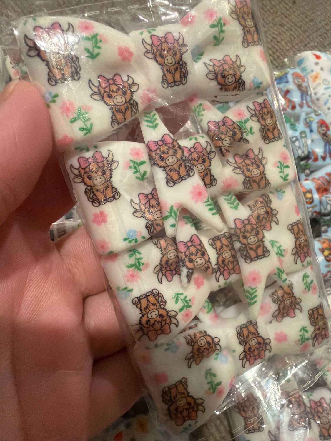 COW 4 BOWS