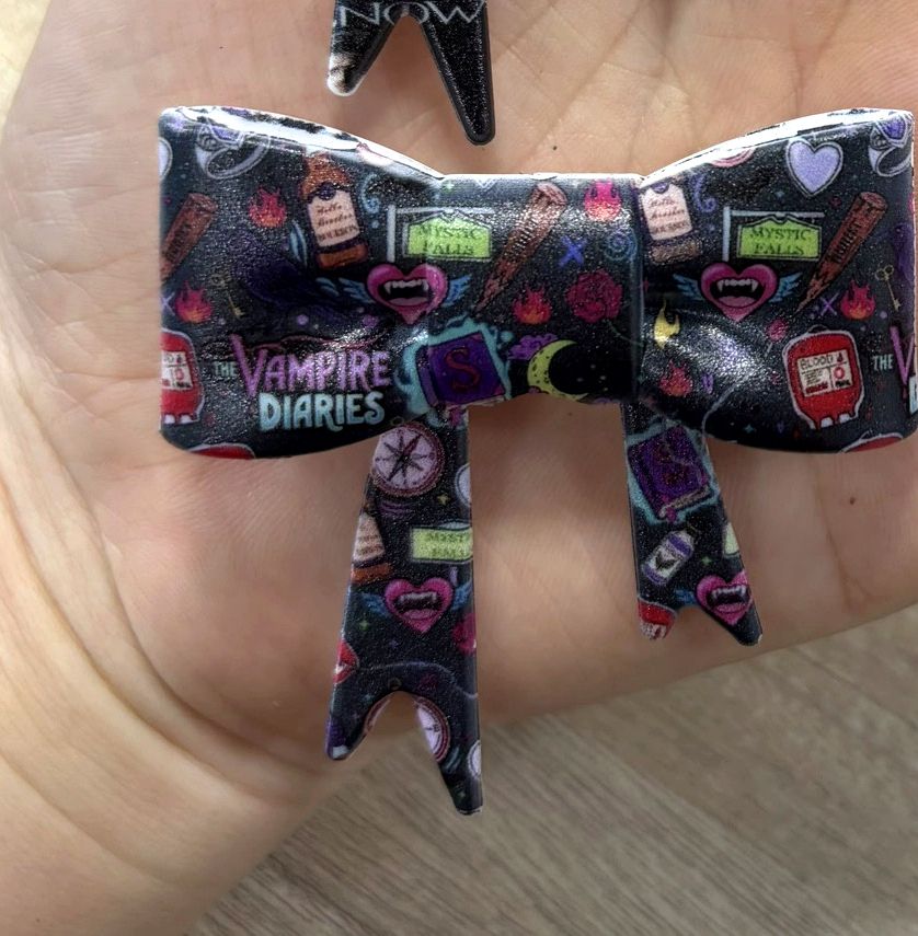 VAMPIRE DIARES 4 PACK