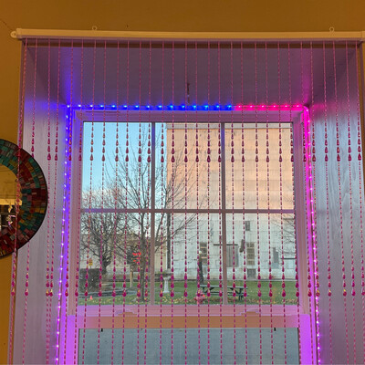 PLASTIC BEAD CURTAIN DESCENDING TEAR DROP