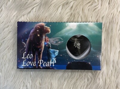 LEO LOVE PEARL NECKLACE