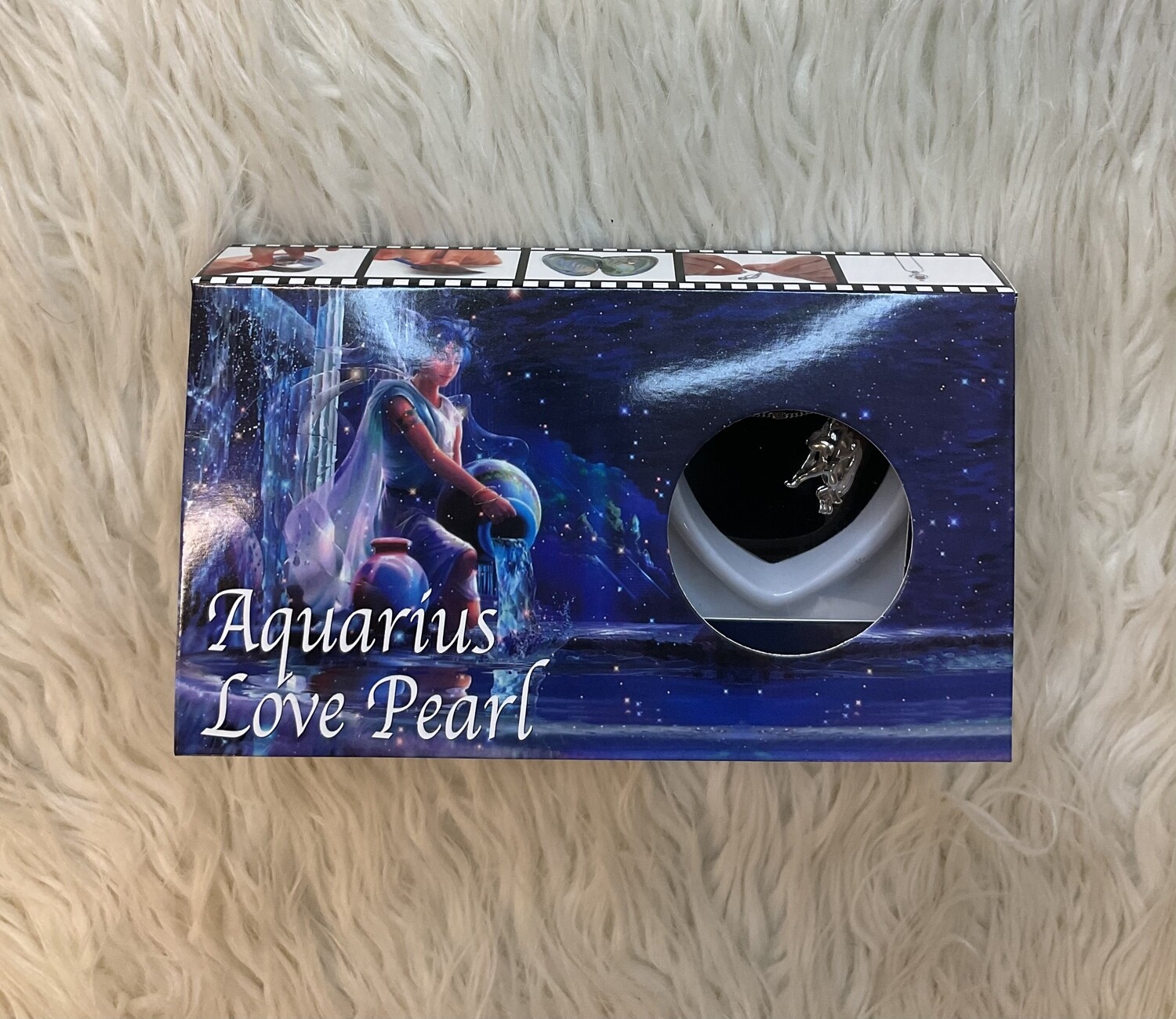 AQUARIUS LOVE PEARL NECKLACE