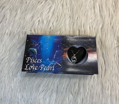 PISCES LOVE PEARL NECKLACE