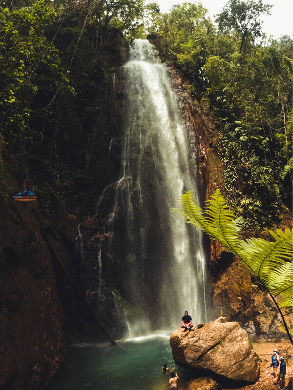 FULL DAY - CASCADA ARENILLA  (TOUR PRIVADO DESDE PANAMA DE 4 PERSONAS)
