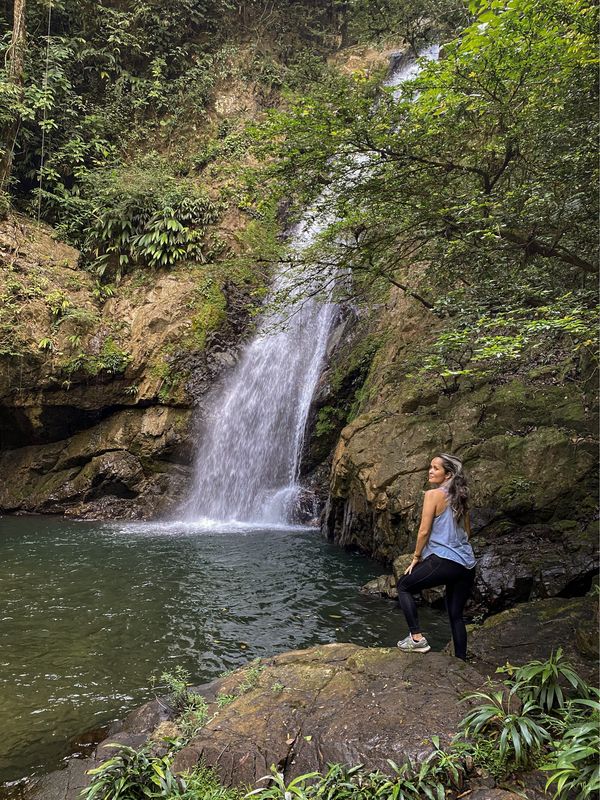 FULL DAY - CASCADA DE AGUA FRÍA Y CAÍDA DE TINO DESDE PANAMA  TOUR PRIVADO DE 4 PERSONAS