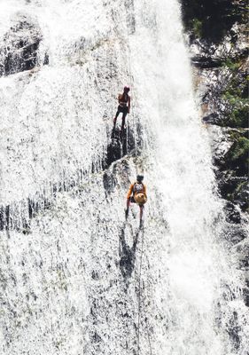 FULL DAY CIRCUITO DE RAPPEL INTERMEDIO CIRCUITO DE CASCADA AGUA VIVA, CHIRIQUÍ (TOUR COMPARTIDO)