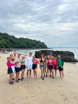 FULL DAY ISLA BONA E ESTIVA Y OTOQUE CON AVISTAMIENTO DE BALLENAS ( DESDE PANAMÁ GRUPAL COMPARTIDO )