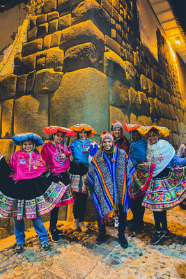 Tour Descubre Perú : Ica, Cusco y Machu Picchu (1 al 9 noviembre 2026) – Aventura Inolvidable " (GRUPAL)