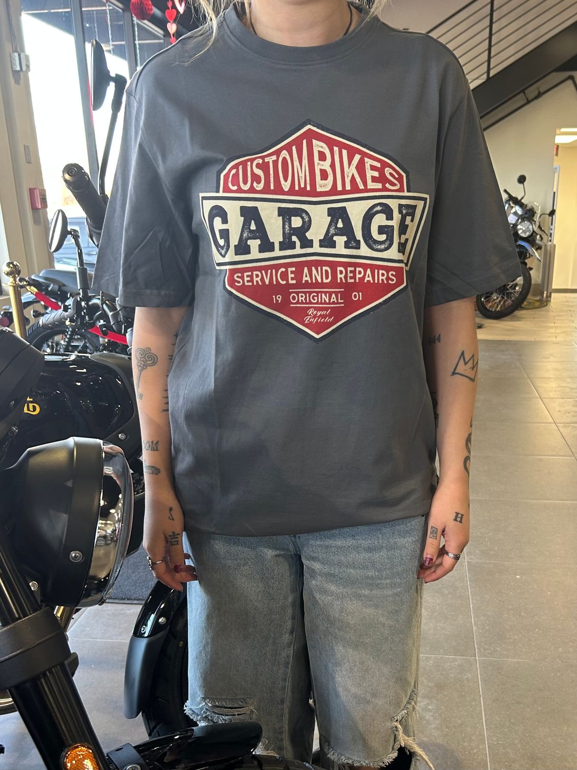 CUSTOM BIKES GARAGE TEE