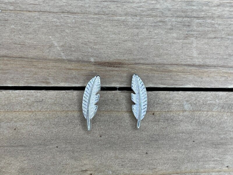 Pendientes pluma presión NEVER SAY NEVER