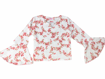 Bluse mit Kirschblütenmuster