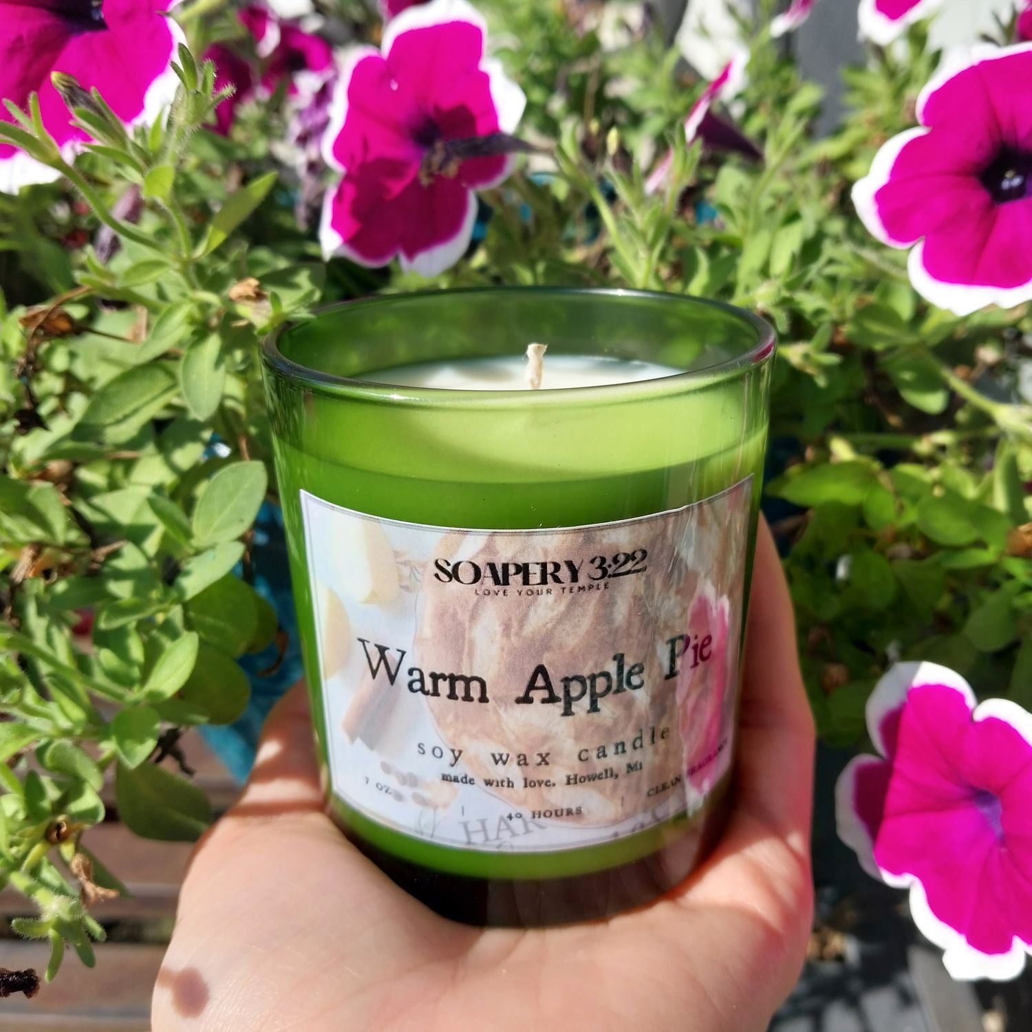 Warm Apple Pie 7oz soy Candle
