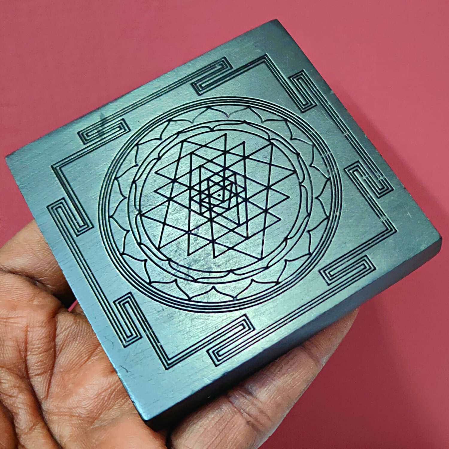 Karungali Shri Yantra