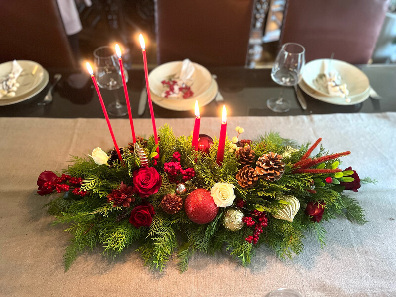 Royal Christmas Center Piece