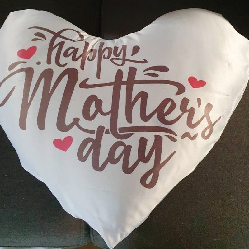 Hot Selling 40x35cm heart shape Custom Pillow Case Satin Sublimation Polyester Pillows Covers Full-White Pillow Case
