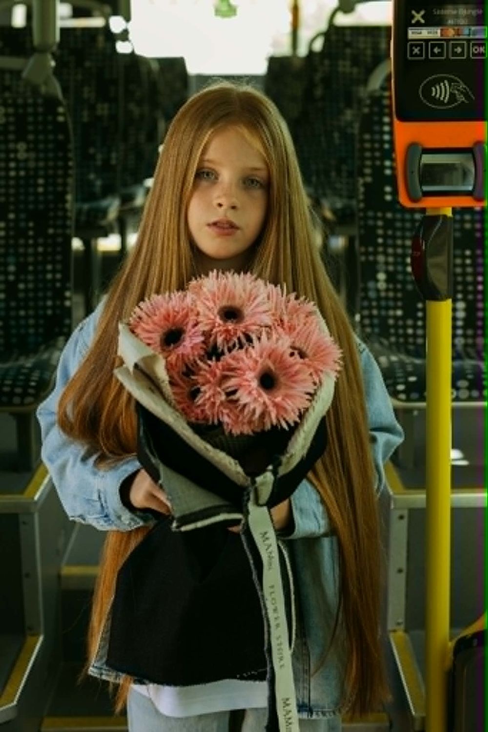 Puokštė "REBEL GERBERA"