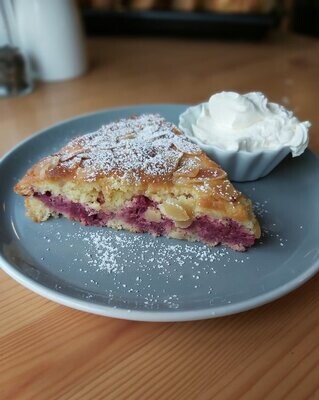Raspberry Bakewell Cake