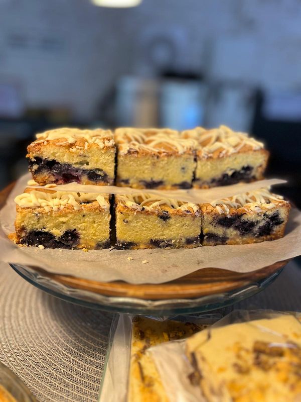 Lemon &amp; Blueberry/Raspberry Blondie