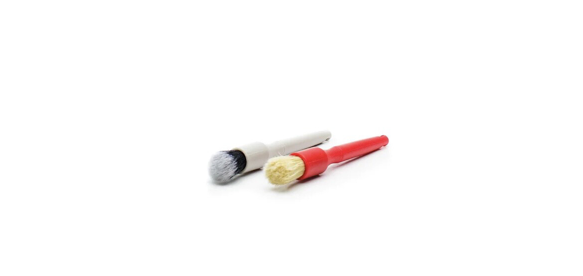 Jax Wax Red /gray Mini Brush