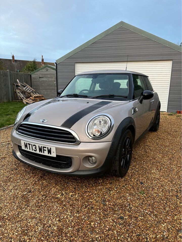 MINI ONE D BAKER STREET EDITION