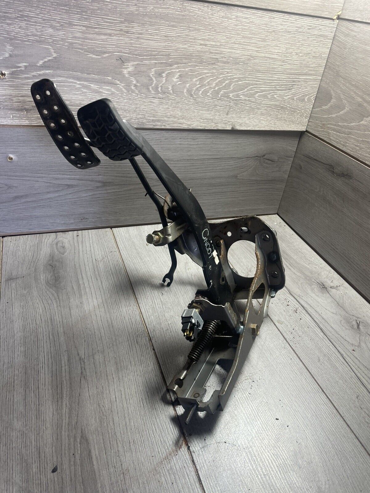 MAZDA MX5 EUNOS (MK1 1989 - 1997) Accelerator Brake PEDAL ASSEMBLY