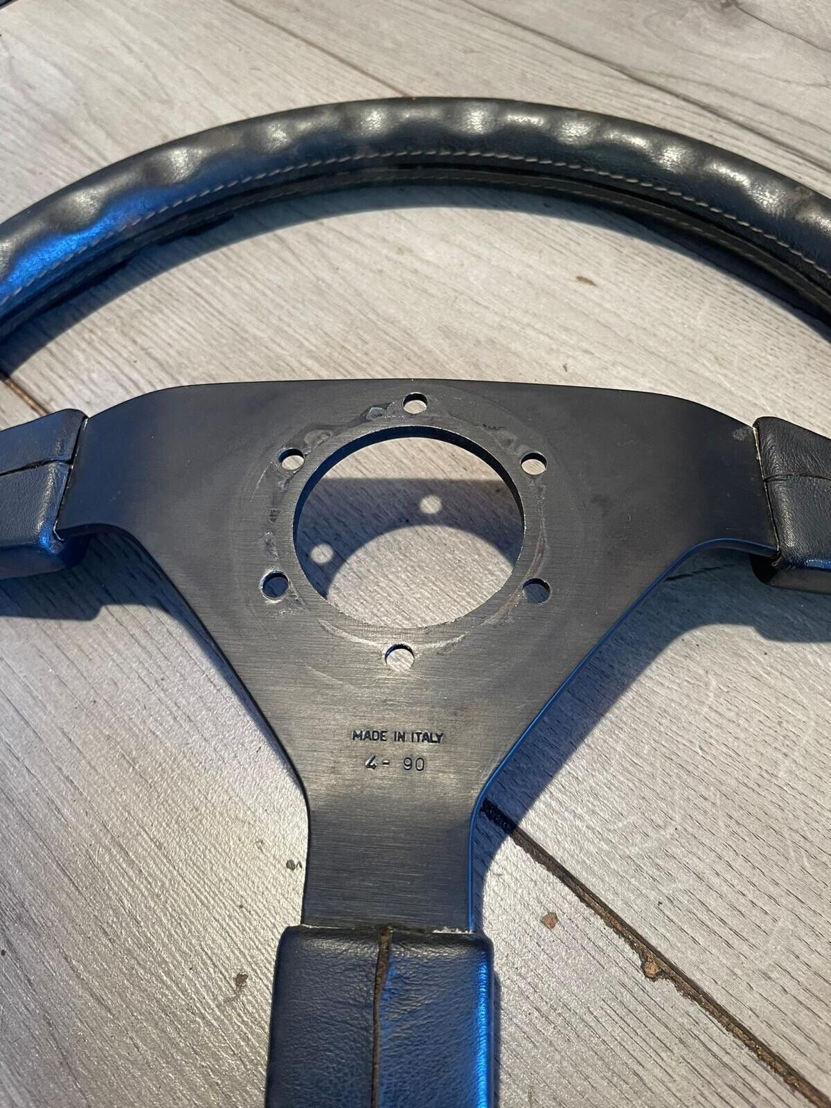 MAZDA MX5 MK1 MOMO STEERING WHEEL BLACK NEEDS REPAIR