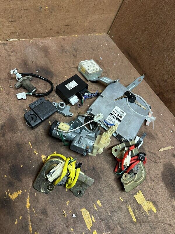 Mazda MX5 MX-5 Mk2/2.5 1998-2005 BP6M ECU Lock Set Kit