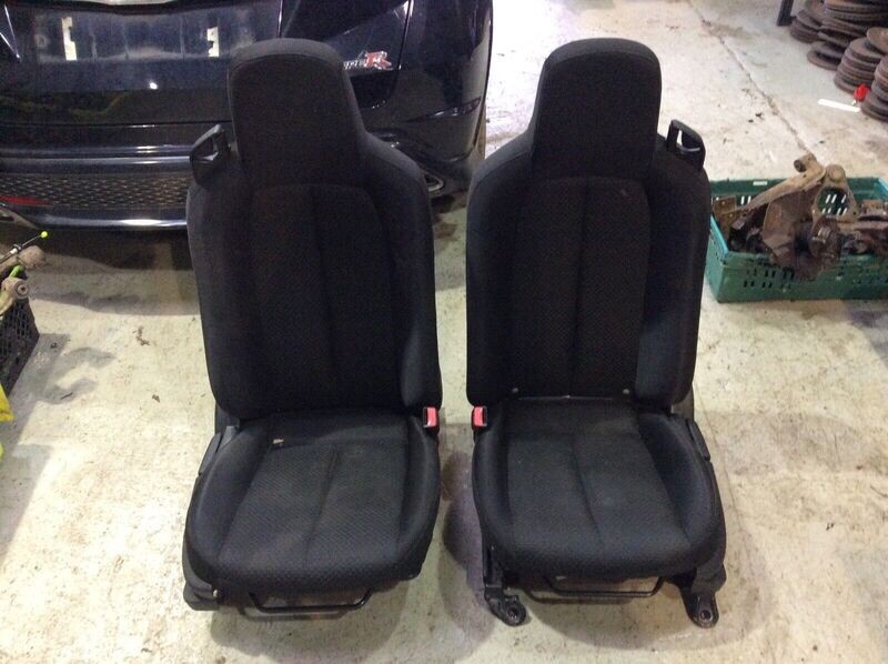 Mazda MX5 - Mk3 (NC) 05-08 - BLACK CLOTH SEATS - pair drivers passenger