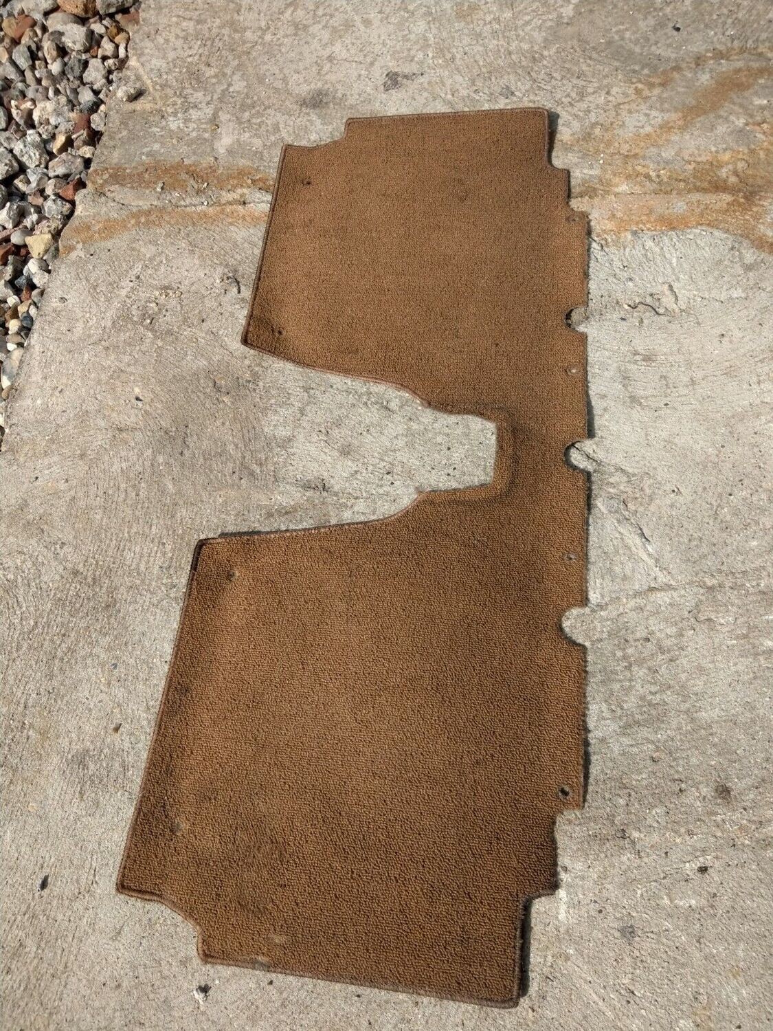 MAZDA MX5 / MK1 / 1989 - 1997 / TAN BULKHEAD CARPET - PIECE BEHIND SEATS