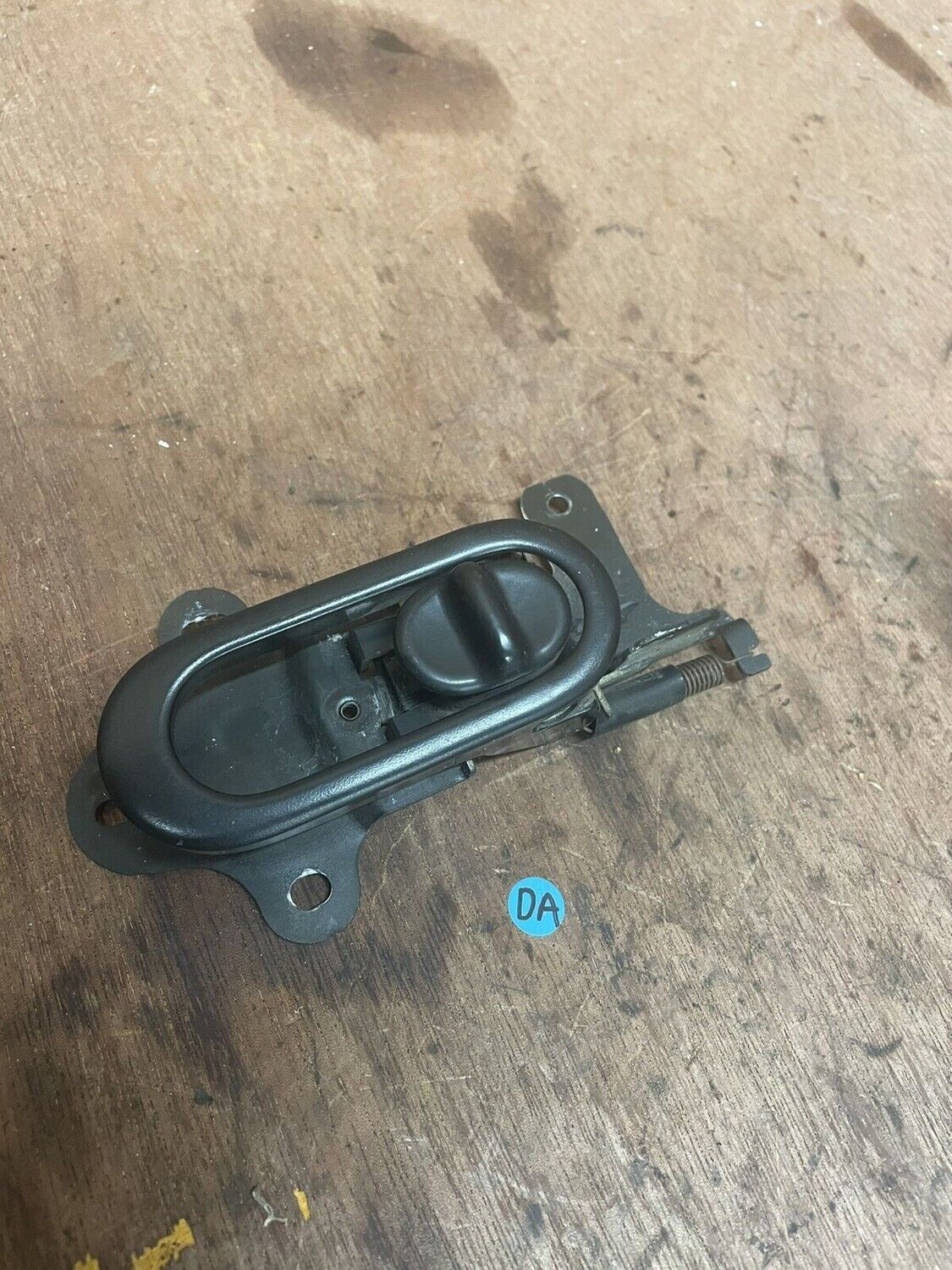 MAZDA MX5 EUNOS RHS INTERIOR DOOR HANDLE / LOCK DRIVERS SIDE (MK1 1989 - 97)