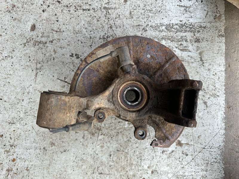 MAZDA MX-5 MK1 MK2 Mk2.5 HUB WITH ABS (REAR DRIVERS SIDE)