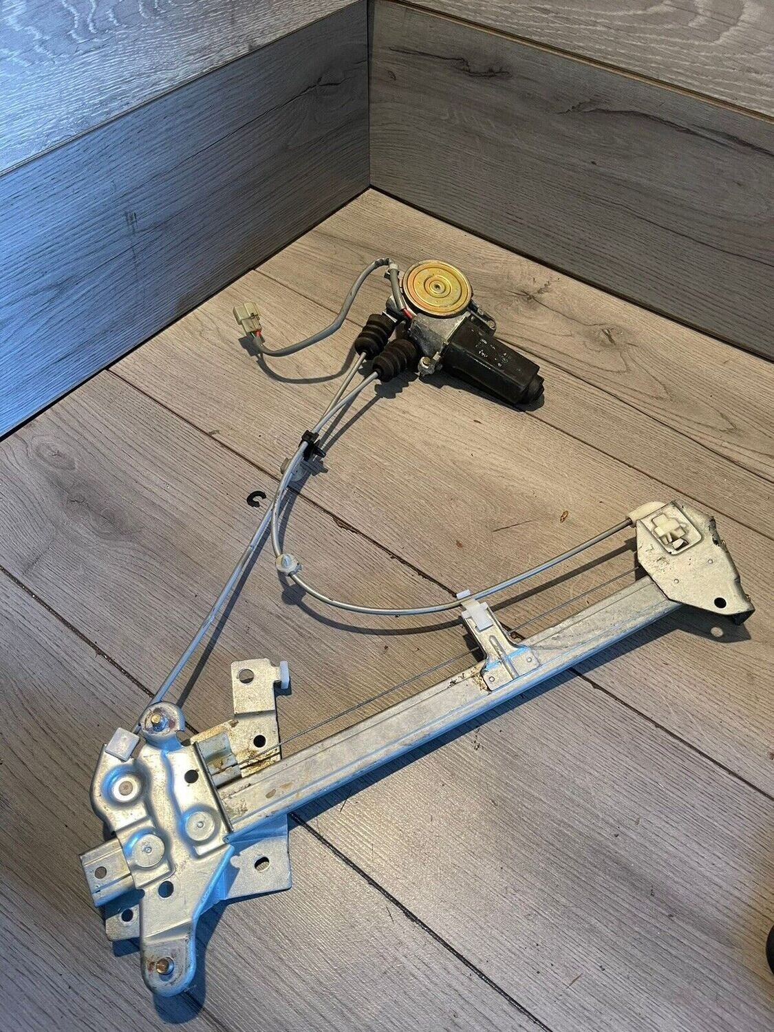 ORIGINAL MX5 MK1 OFF SIDE WINDOW MECH REGULATOR TESTED