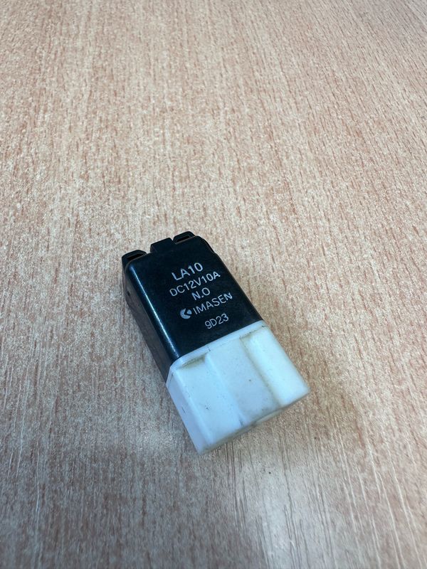 546-Mazda (1990-2003) 4-Pin Black Relay LA10 DC12V 10A N.O Imasen Japan 12V