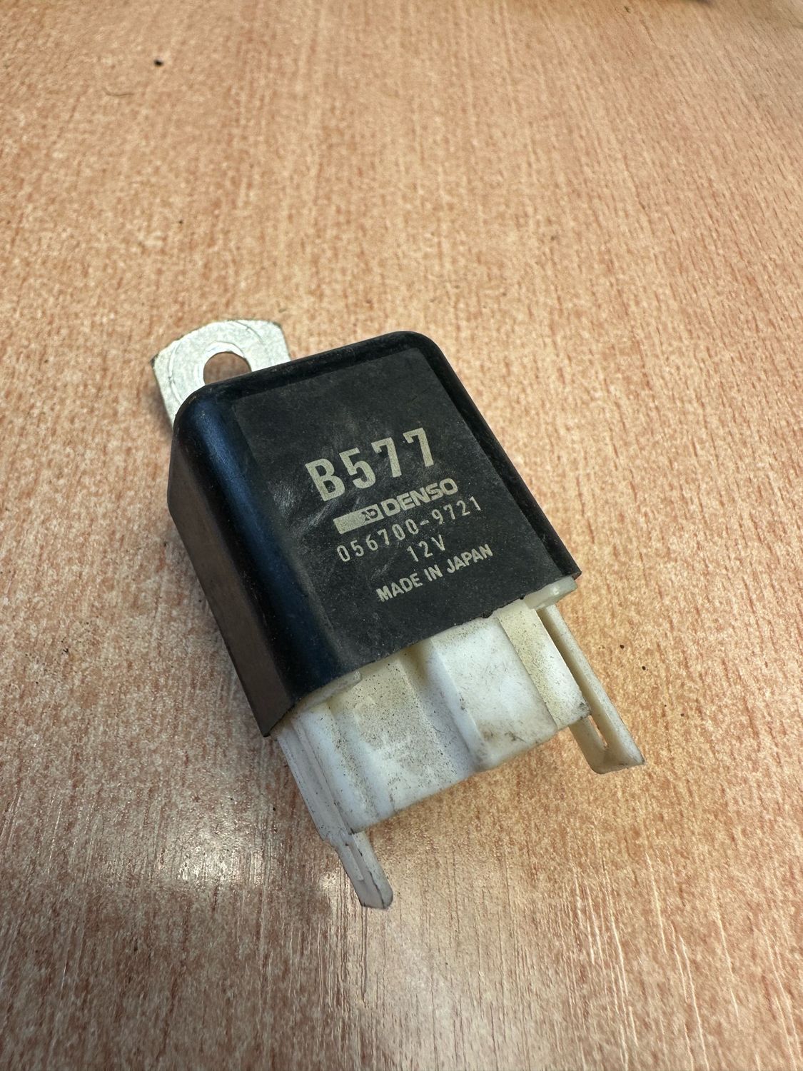 MAZDA MX5 EUNOS (MK1 1989 - 97) B577 FUEL RELAY - MK1 1600 MODEL