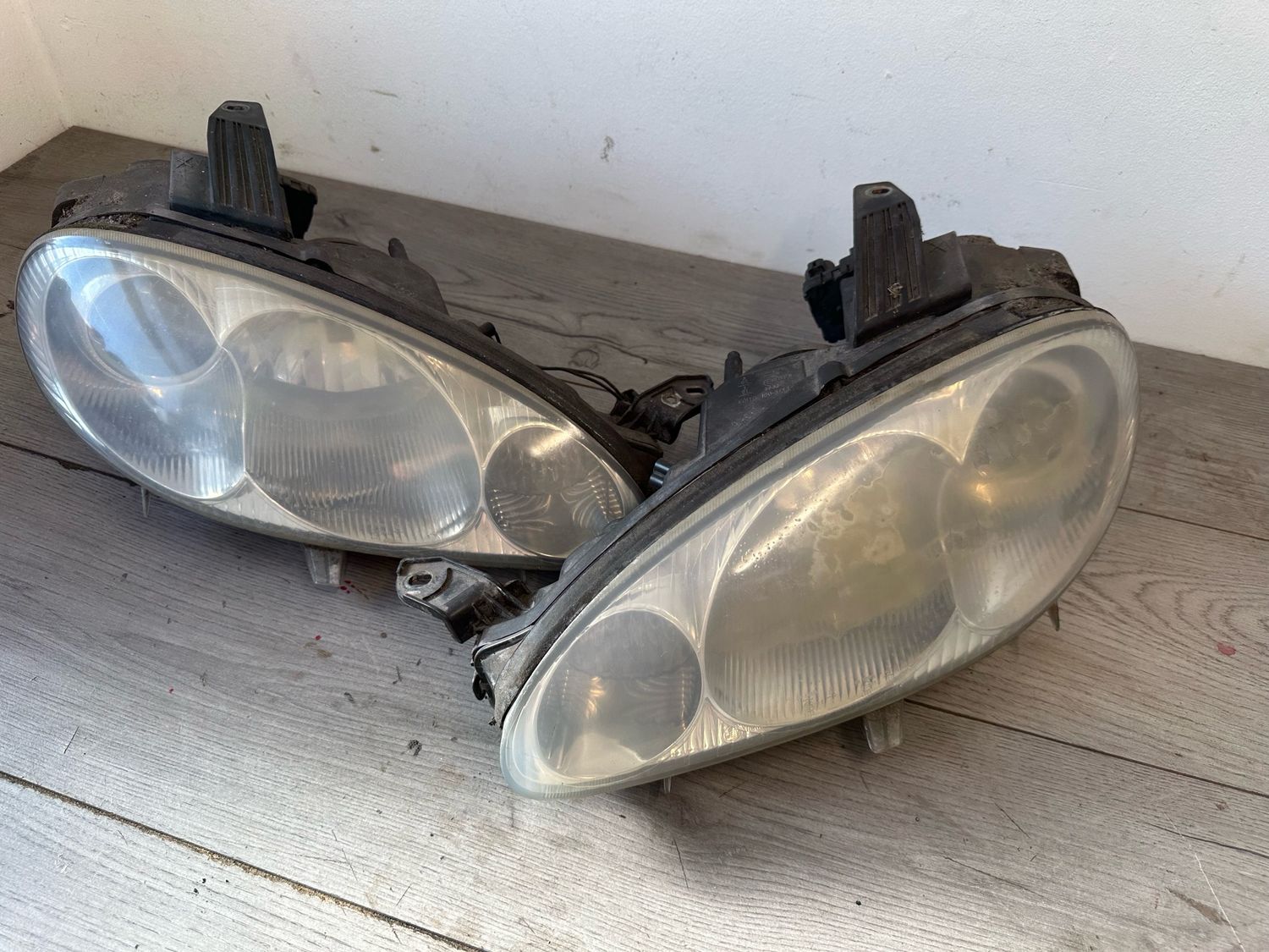 MAZDA MX5 MK2.5 NBFL 1.6 1.8 2001-2005 FRONT HEADLIGHTS RIGHT  LEFT PAIR SET HB4